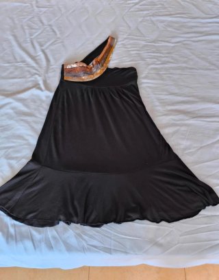 Vestido fiesta Mango negro lentejuelas asimétrico