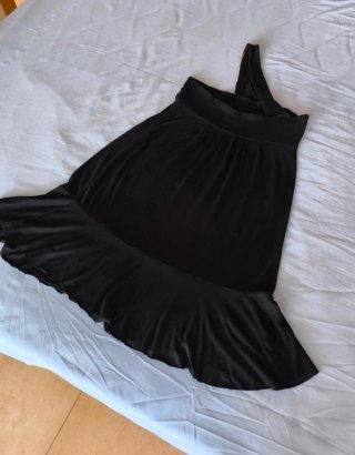Vestido fiesta Mango negro lentejuelas asimétrico