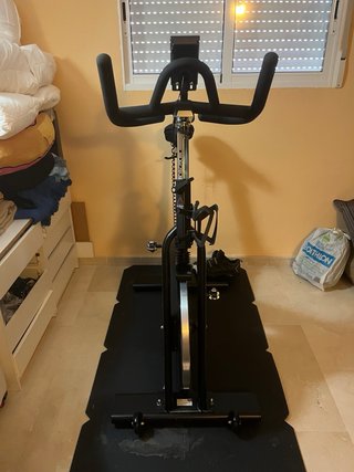 Bicicleta Estática BH Fitness Indoor Series