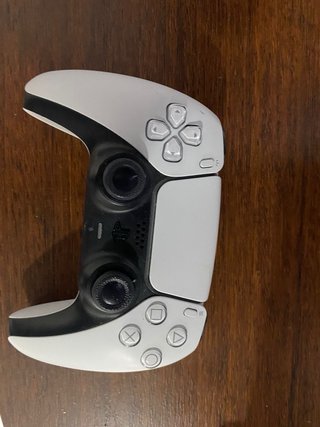 Playstation 5 (PS5) con 2 mandos