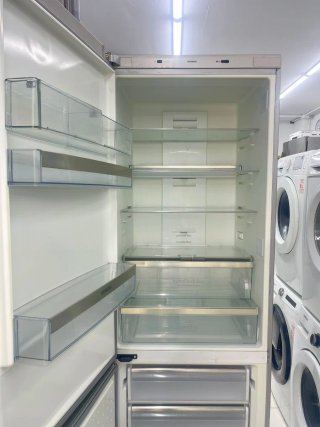 Nevera marca Siemens ancho70 cm con garantia