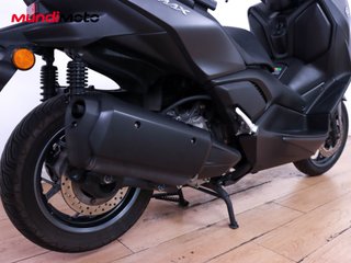 YAMAHA X-MAX 300