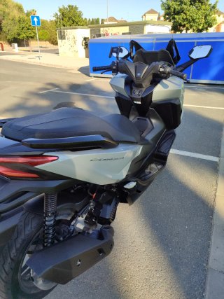 Maxi Scooter Honda Forza 125 Gris/Negra NEGOCIABLE