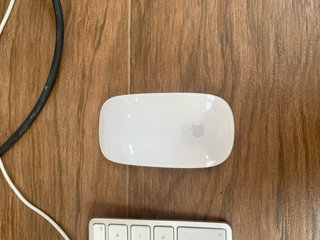 Mac Pro 2013 + Monitor Thunderbolt 27 + Tastiera