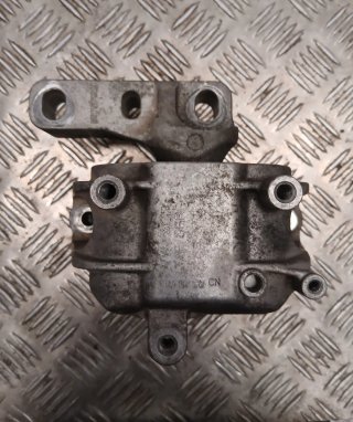 VOLKSWAGEN SOPORTE  1K0199262CN