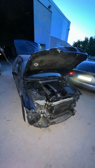 Capó BMW E46 Compact Azul