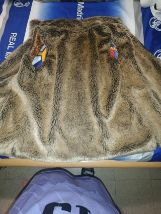 Chaleco pelo beige y marrón de niña 14 años