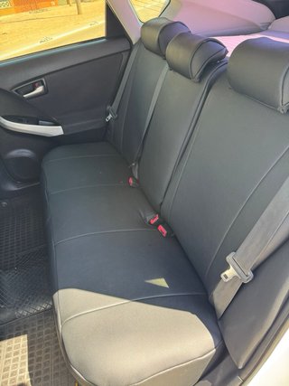 Toyota Prius en alquiler – 30 €/día o 400 €/mes