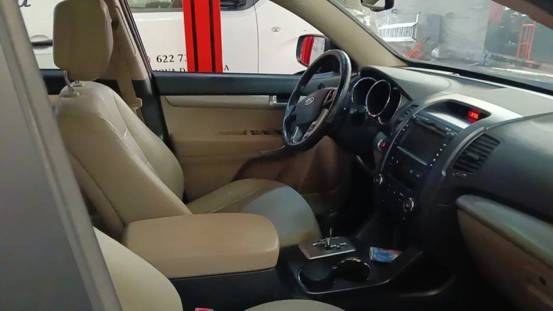 KIA Sorento 2011 - foto 1