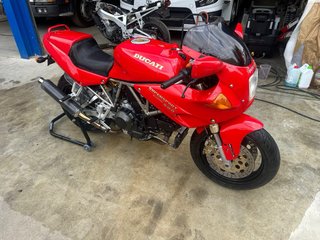 Ducati 900 SS Roja