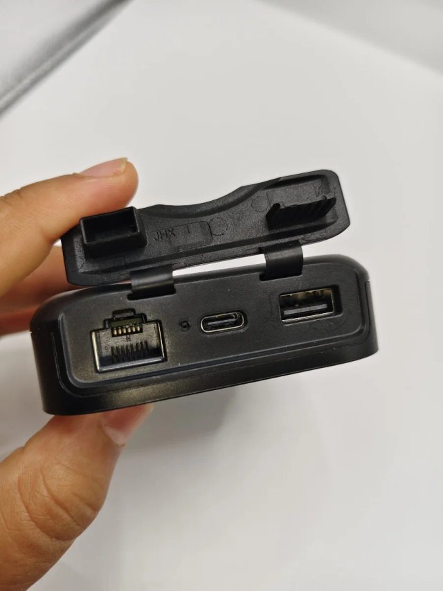 NewQ Filehub AC750 Travel Router 5G