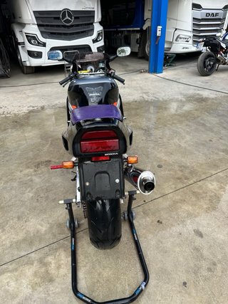 Honda CBR 900 RR SC28