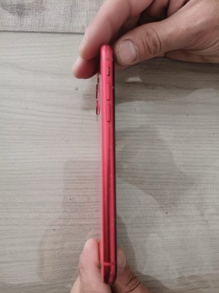 iPhone 11 128GB Product Red