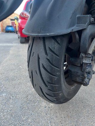Kymco K-XCT 300i Maxiscooter A2
