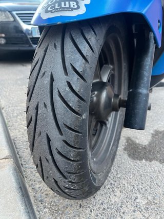 Kymco K-XCT 300i Maxiscooter A2