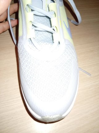 Zapatillas Nike Blancas y Amarillas