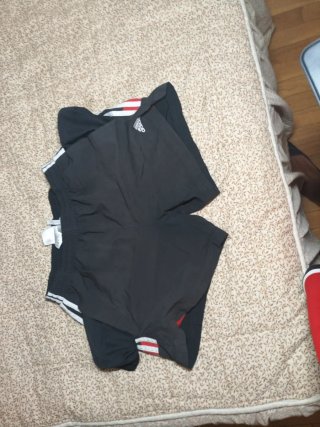 Pantalones cortos Adidas negros con rayas