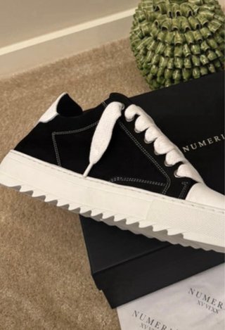 Numeris Atelier Scarpe Nere e Bianche