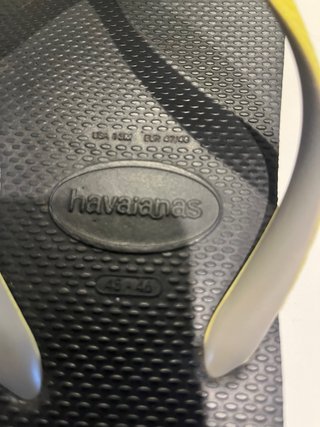 Chanclas Havaianas Negras y Amarillas