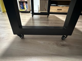 Mesa elevable cuadrada madera y metal