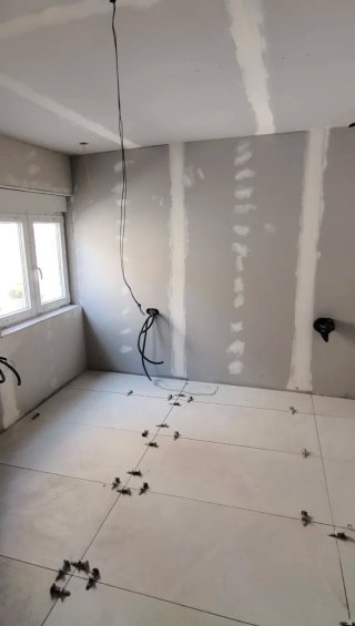 Albañil , electricista, Fontanero económico