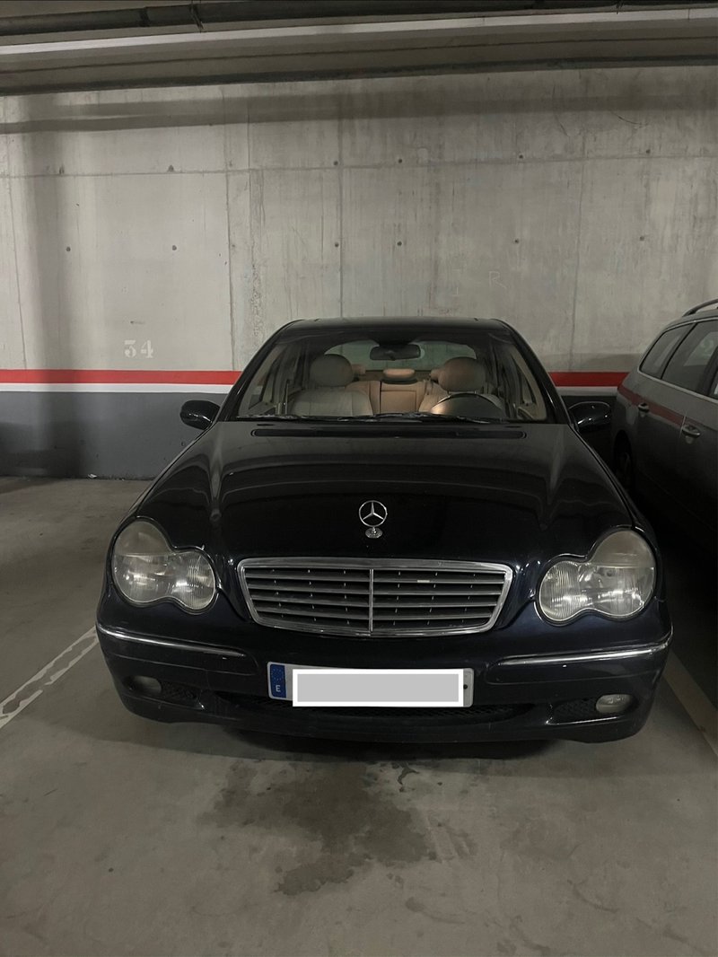 Mercedes-Benz Clase c w203 - foto 1