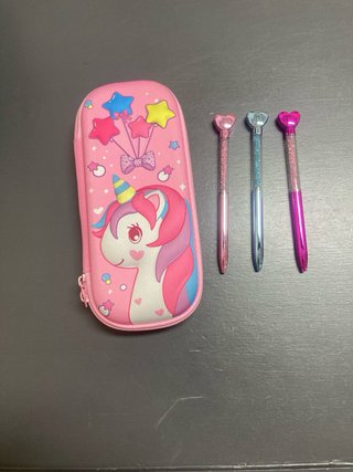 Portapenne rosa con coniglietto e 3 penne