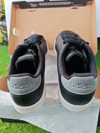 Zapatillas Adidas Negras Suela Blanca Talla 42