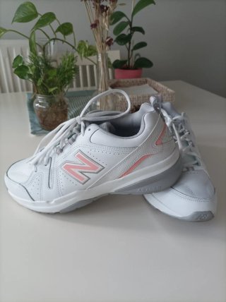 New Balance Mujer Blancas y Rosas