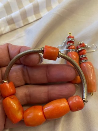 Bracciale e orecchini corallo arancio