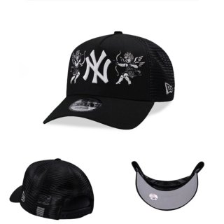 Gorra New Era NY Negra con Cupidos