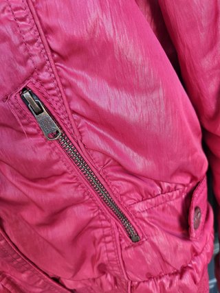 Chaqueta fucsia Bershka