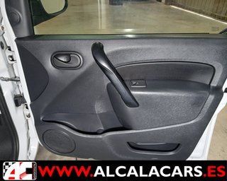 8393-KFZ Renault Kangoo