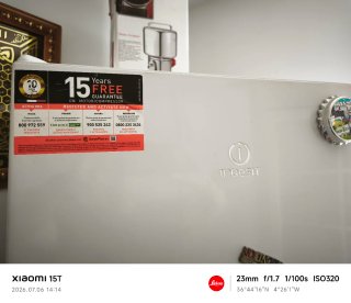 Congelador vertical Indesit casi nuevo