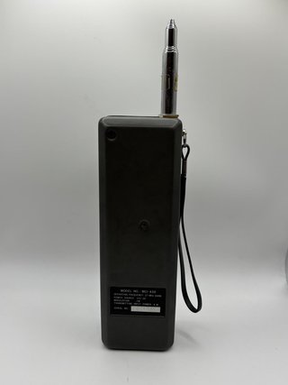 EMISORA ANTIGUA MERCEDES MCI-430  (SOLO DECORACION)
