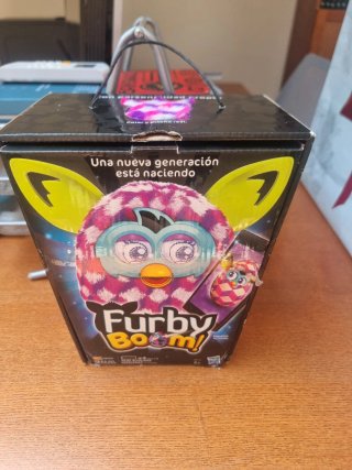 Furby Boom Morado y Rosa