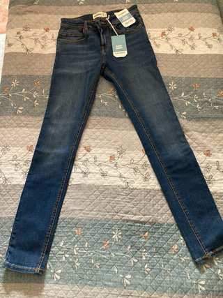 Vaqueros Super Skinny Pull&Bear Talla 36