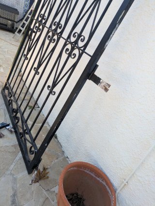 Reja de seguridad para puerta