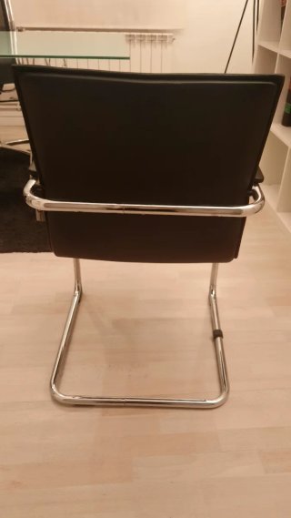 Tavolo e Sedie da Ufficio