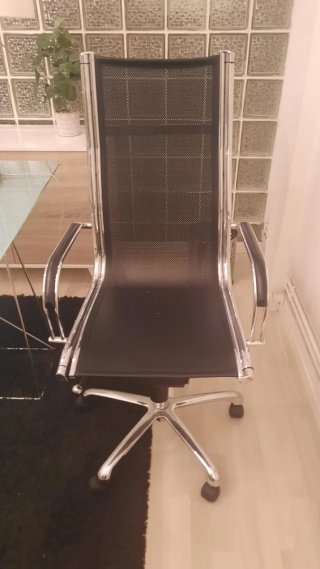 Tavolo e Sedie da Ufficio