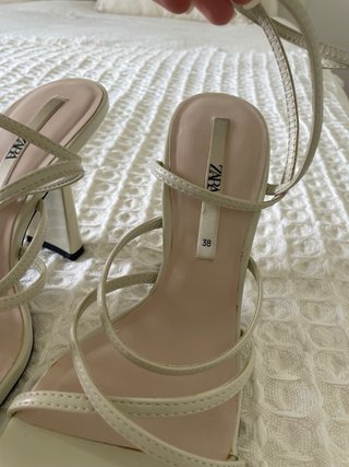 Tacones Zara Beige Talla 38