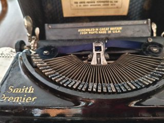 Máquina de escribir Smith Premier Antigua