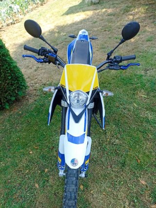 Moto UM DSR 125 EX Enduro/Motocross