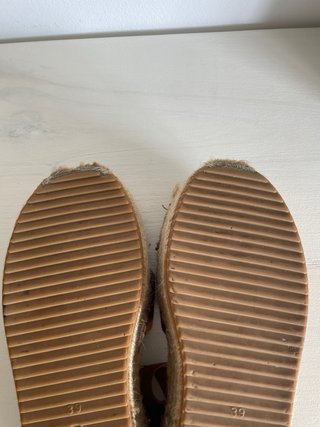 Sandalias de piel con plataforma