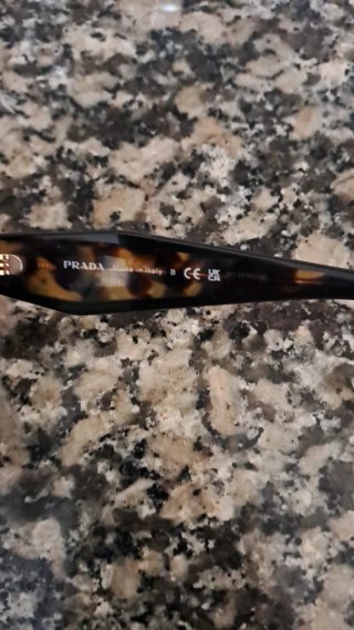 Gafas de sol de prada milano
