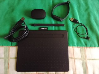 Tableta Gráfica Wacom + Smartband Xiaomi