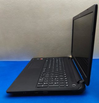 PORTATIL TOSHIBA SATELLITE AMD A8 4GB RAM 1TB HDD