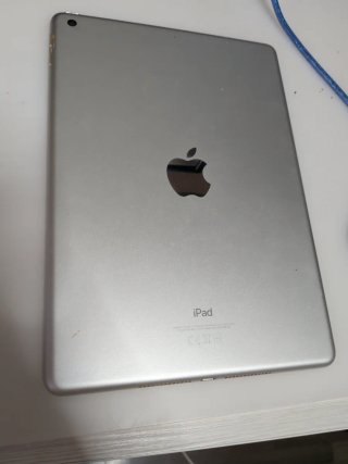 iPad 6ª Gen 32GB WiFi Blanco