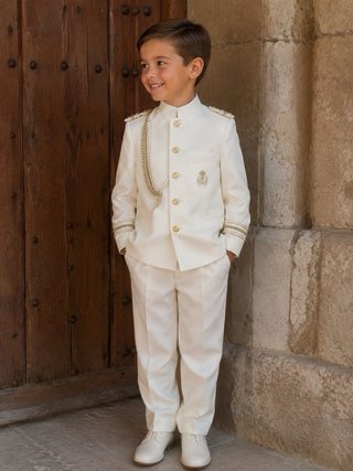 Traje de comunión niño blanco y dorado