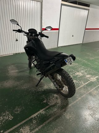 Yamaha XT660R Negra